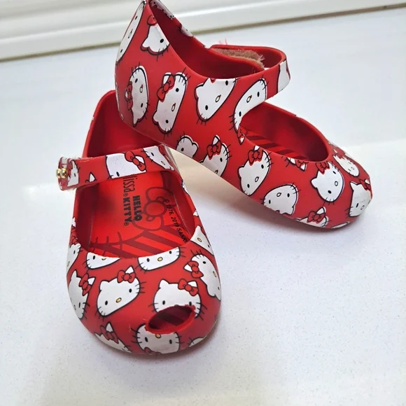 MINI MELISSA Hello Kitty Red Mary Jane Shoes - Picture 9 of 14